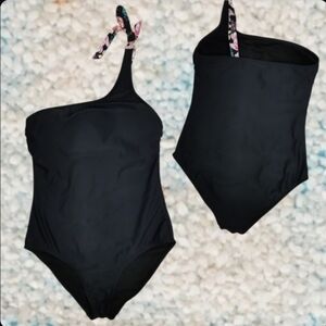 Kona Sol 1-Shoulder 1-Piece Swimsuit in Black w/ Floral Tie - Sz L